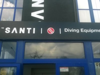 SANTI Diving Equipment Gdańsk - reklama zewnętrzna